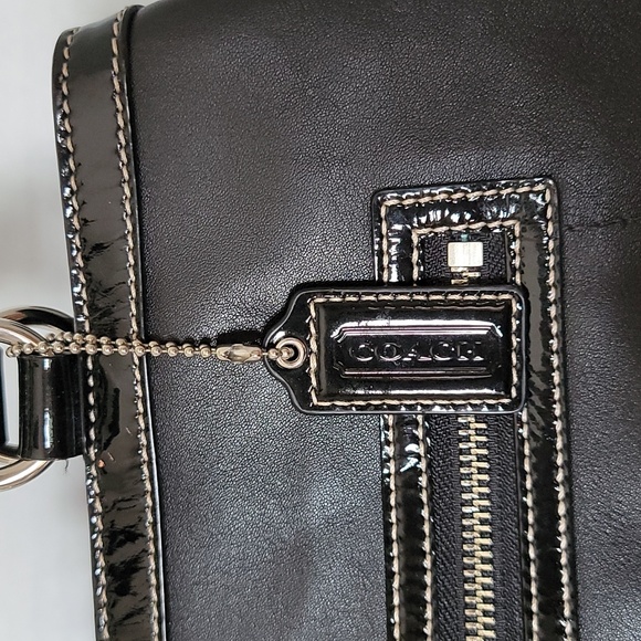 Coach Laura black leather shoulder handbag with kisslock middle closure - Picture 3 of 16